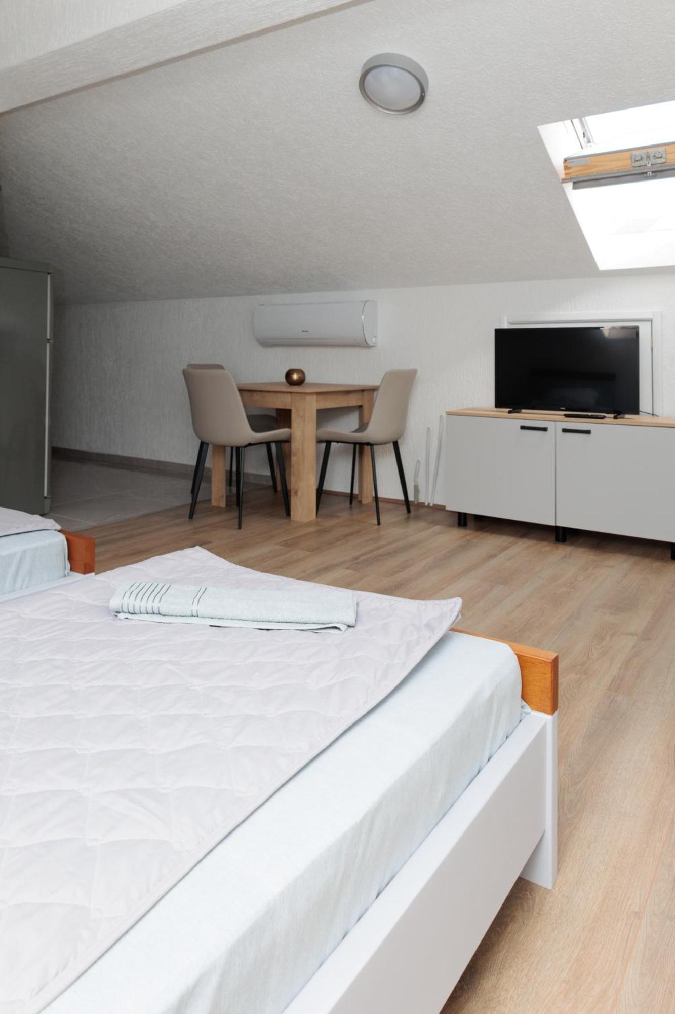 Albatross Guest House Bitola Buitenkant foto